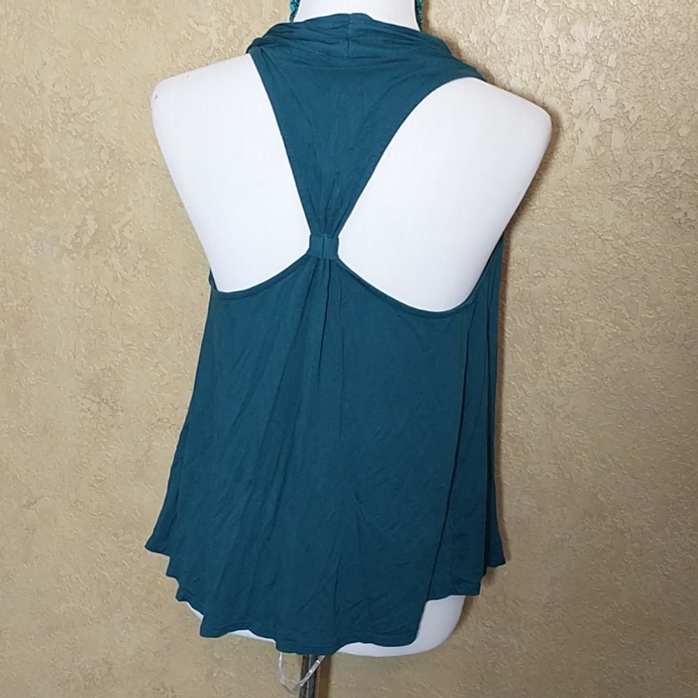 Akira Racerback Vest - Picture 3 of 4